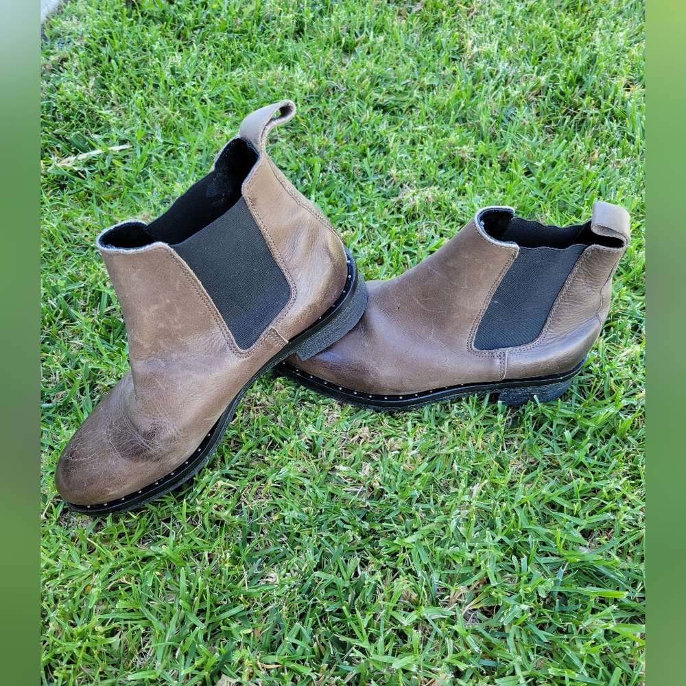 Norberto Costa Brown Leather‎ Chelsea Booties Size 37
